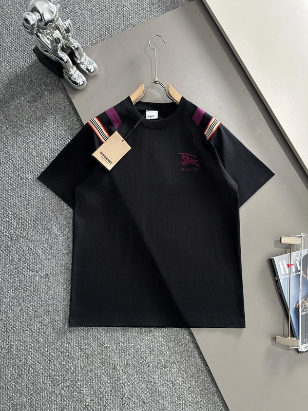 ブランドTシャツ正面デザイン